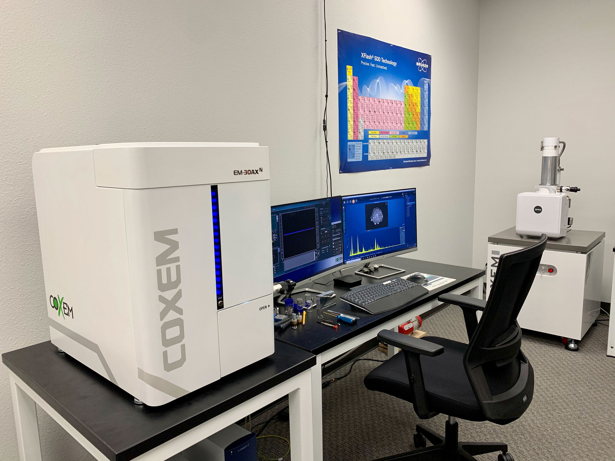Coxem EM-30N台式扫描电子显微镜
