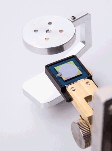 阀杆检测器 - 扫描透射电子显微镜